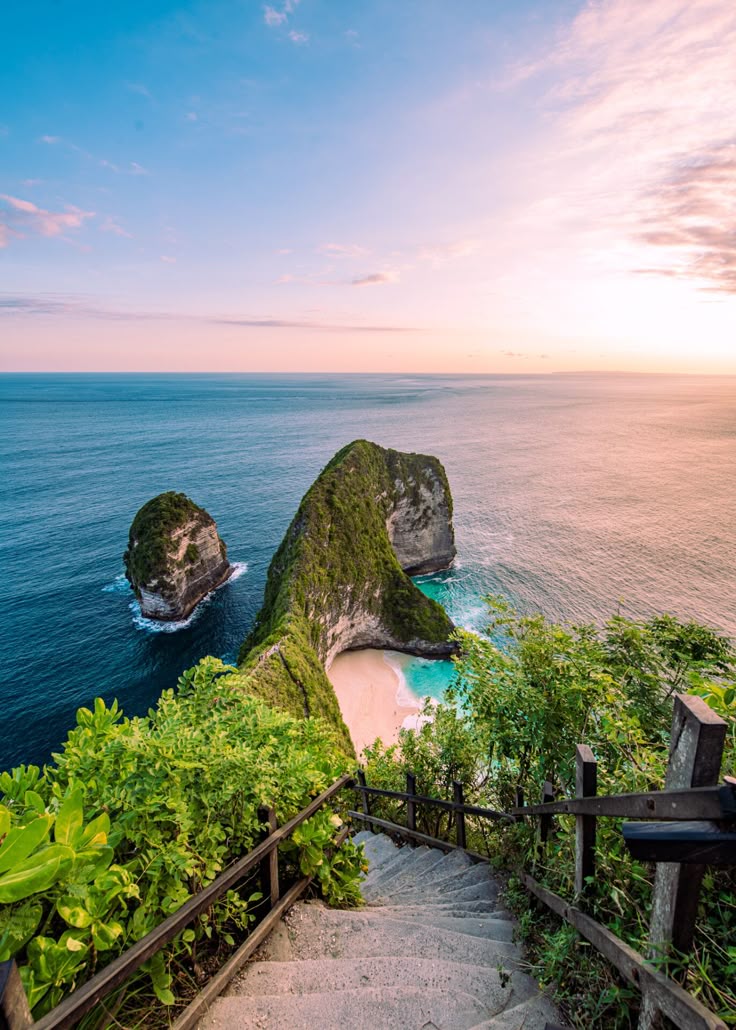 Nusa Penida Island Tour: Kelingking Cliff, Angel’s Billabong, Broken Beach, Crystal Bay and local lunch.